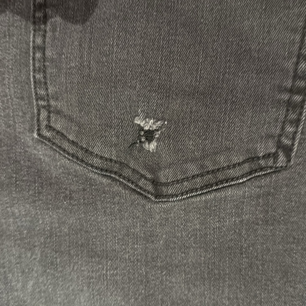 377. Time and Tru Black Ankle Cropped Jeans Size 16 - Picture 8 of 8